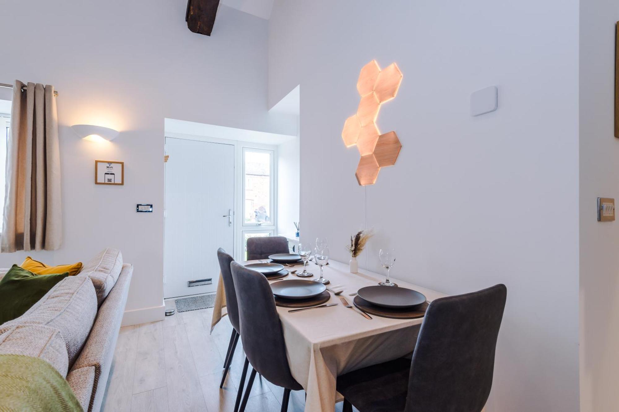 Number 21: A Breathtaking Chester Cottage With Parking Mollington  Экстерьер фото