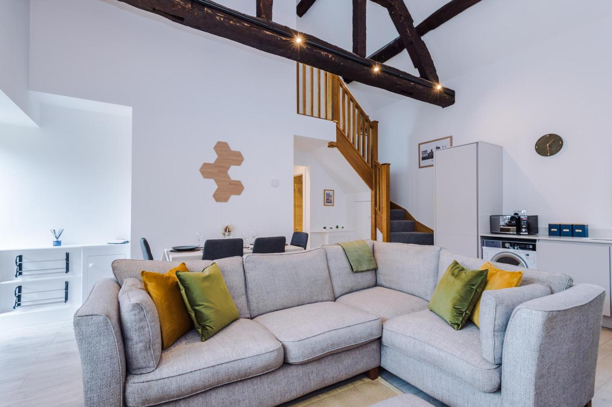 Number 21: A Breathtaking Chester Cottage With Parking Mollington  Экстерьер фото